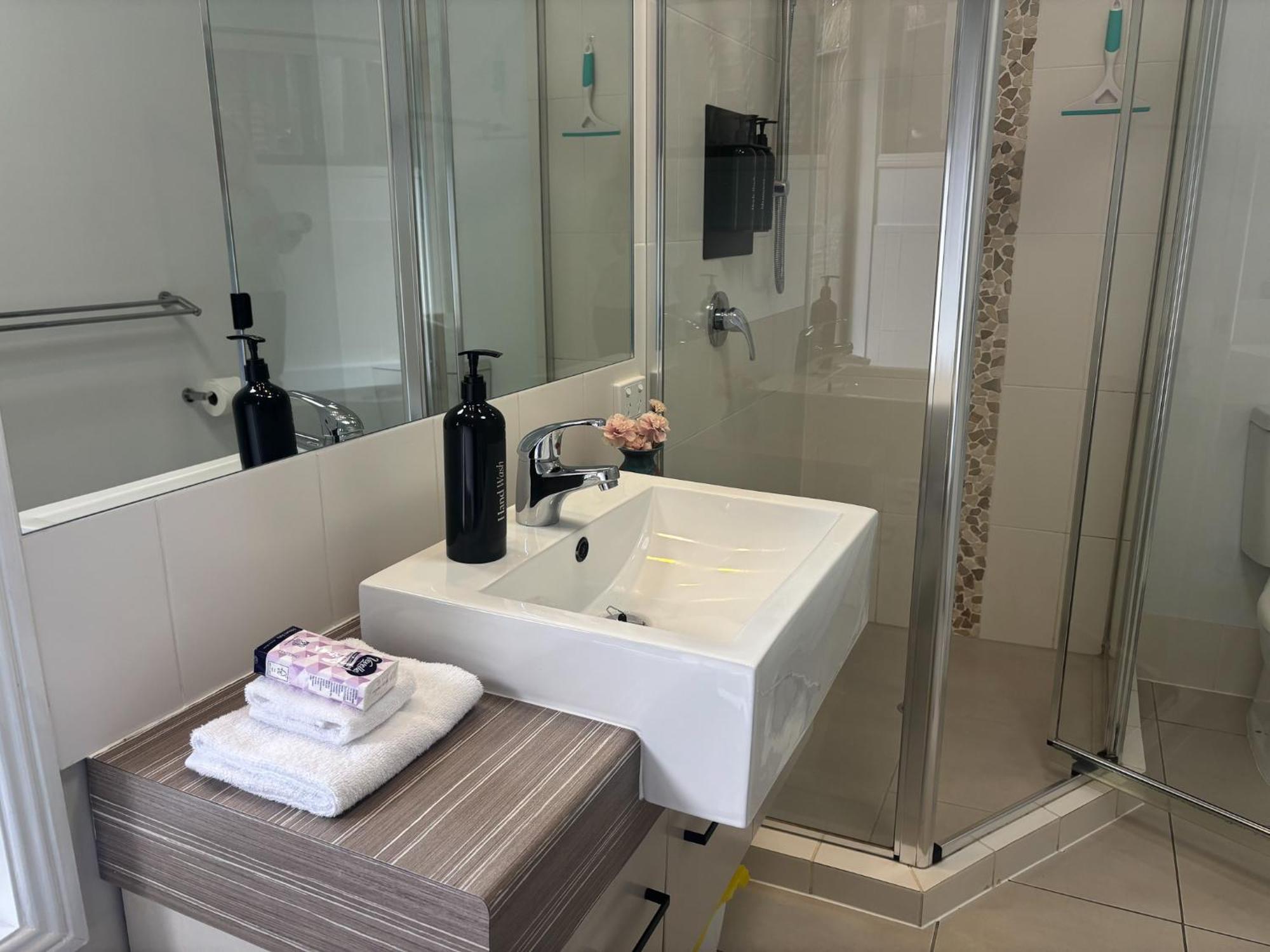Hotel Tranquil Getaways On Obi Maleny Extérieur photo